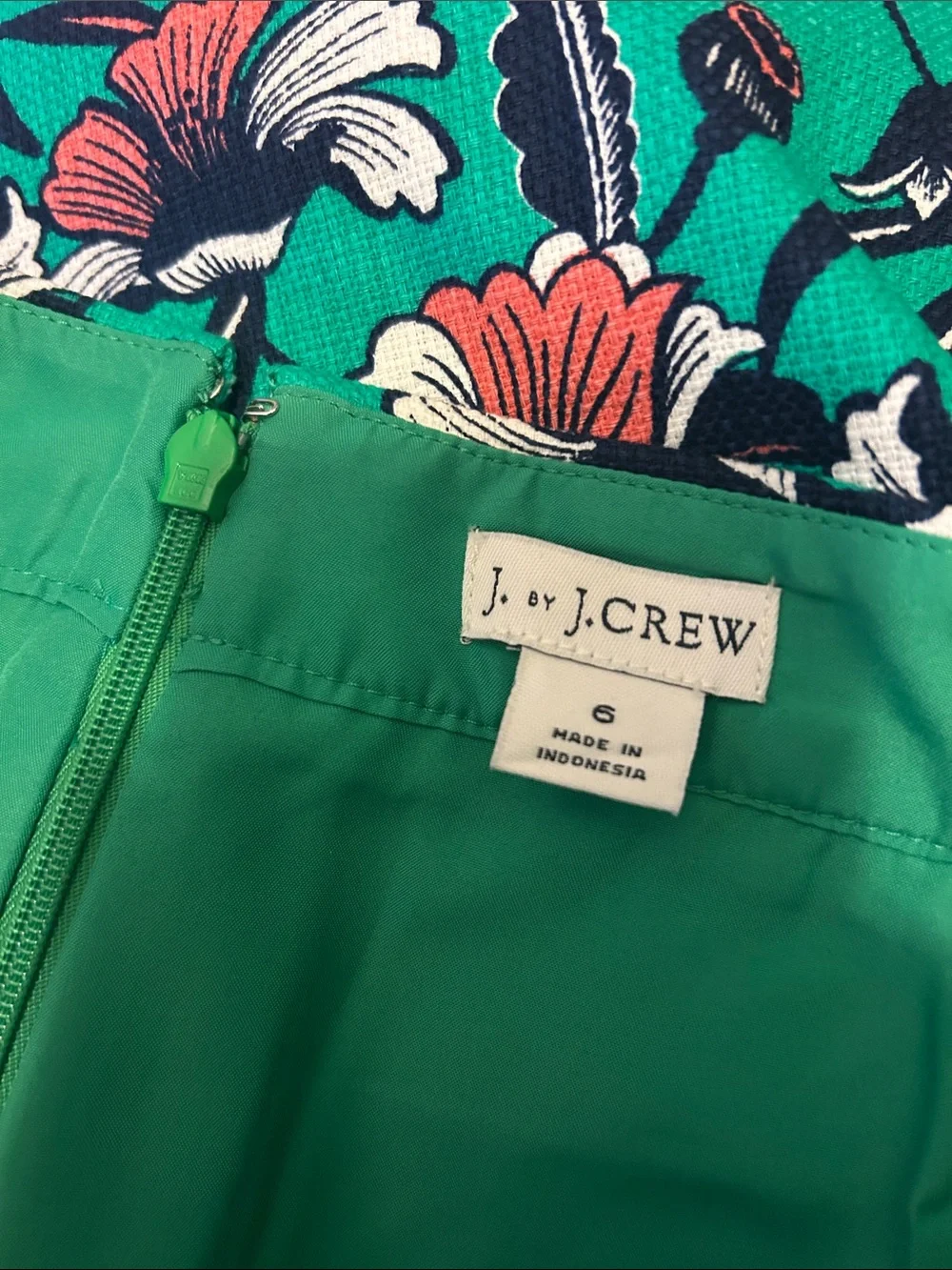J. Crew Green Floral Print Pencil Skirt - 6, NWOT